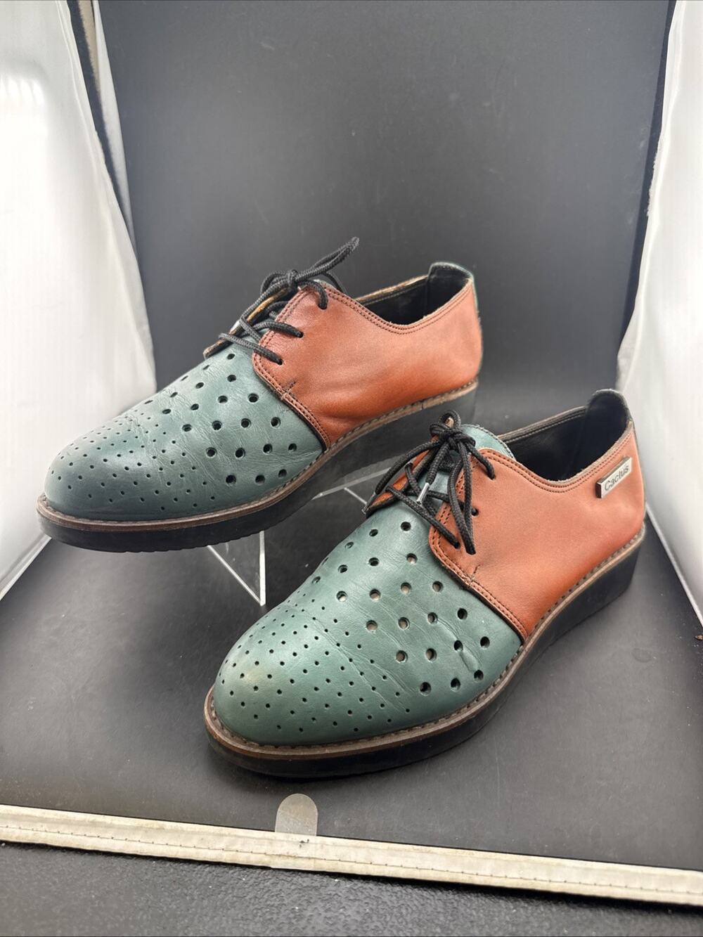 Vtg Cactus Footwear Two Tone Leather Oxfords Womens Size 39 US 8.5 Green Orange